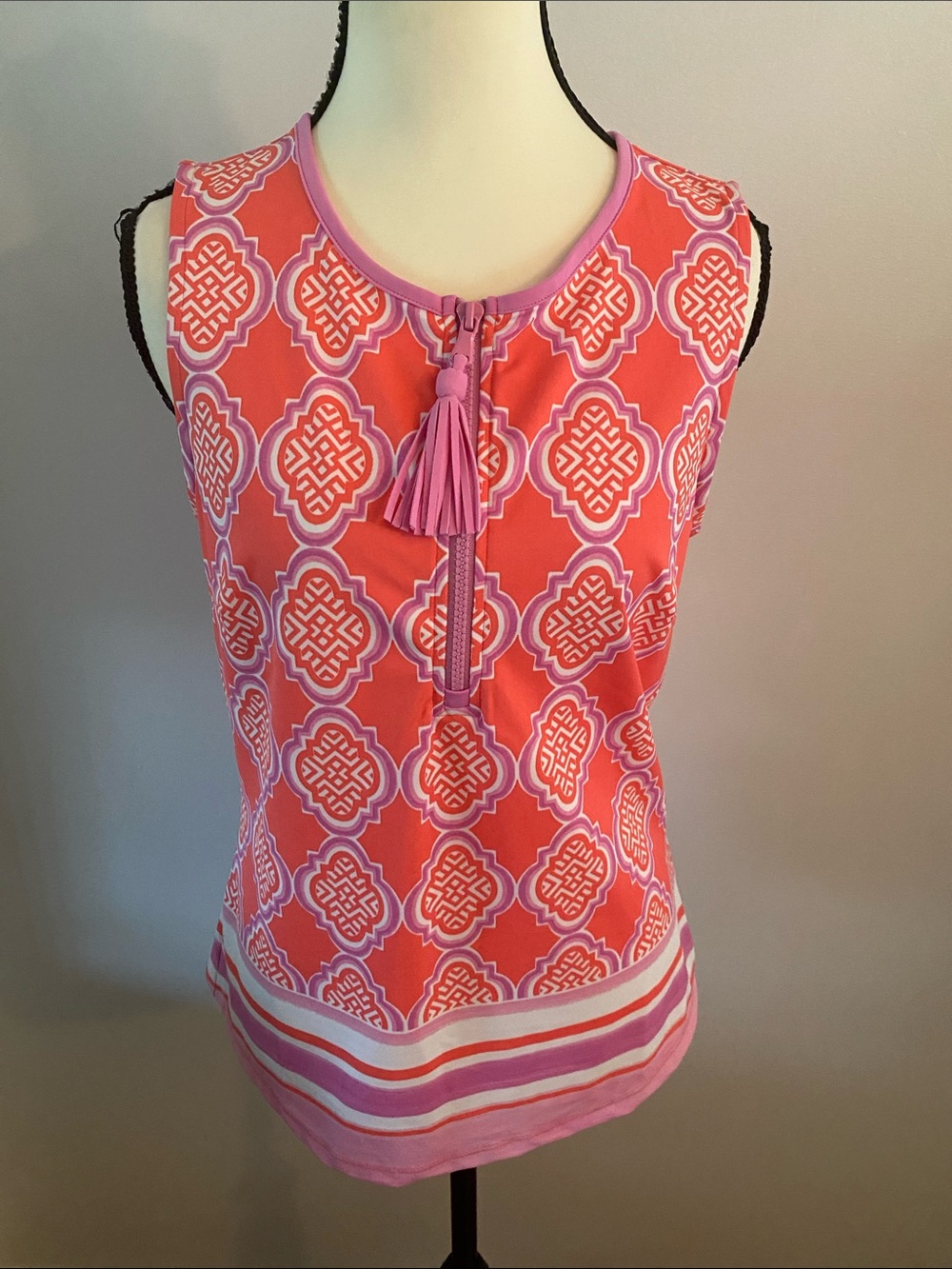 Cabana Life NWT medium sleeveless top
